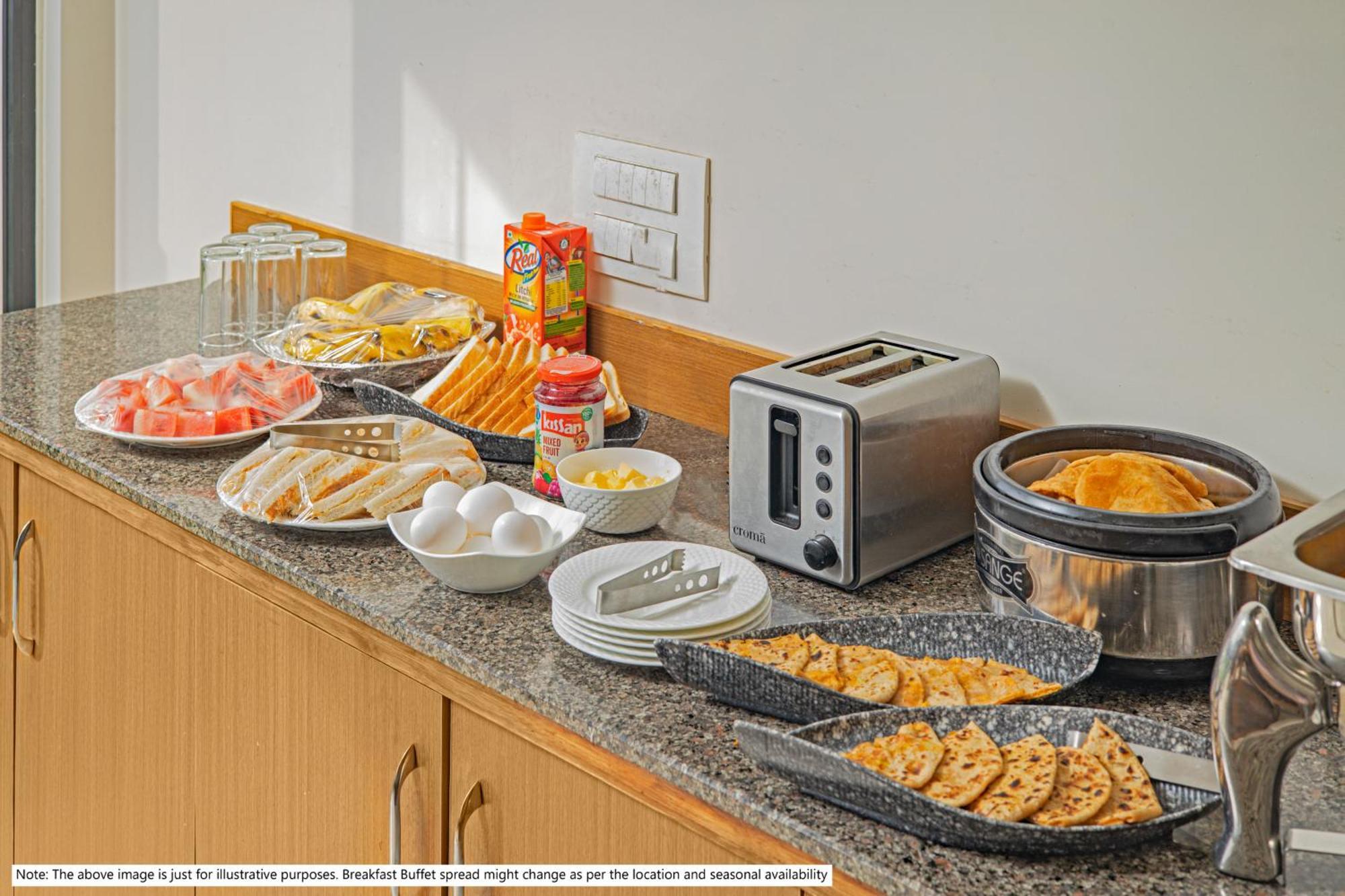 Treebo Galaxy Kings Suites, Hebbal Bangalore Ngoại thất bức ảnh